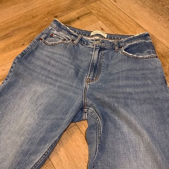 Abercrombie & Fitch Curve Love 90s Slim Straight Ultra High Rise - Picture 2 of 7